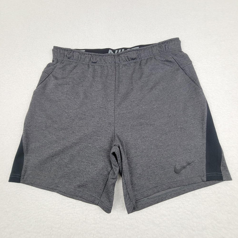 Nike Athletic Training Shorts Mens XL Measures 34 x 7 Gray Black CJ2009-010